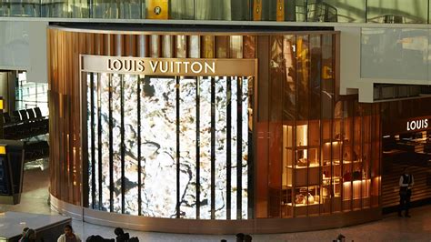 louis vuitton heathrow t5